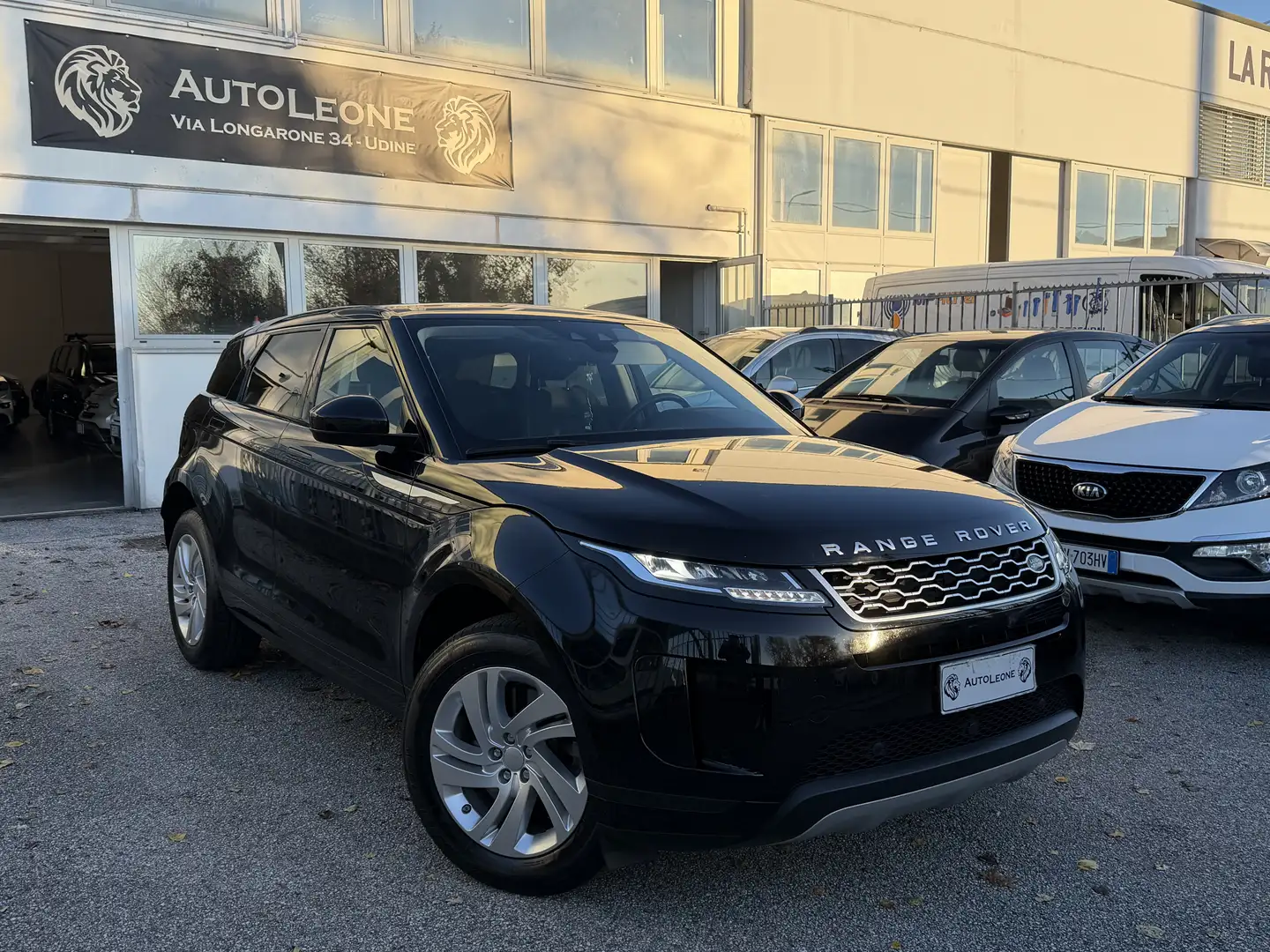Land Rover Range Rover Evoque 2.0D i4 R-Dynamic 150cv Noir - 1