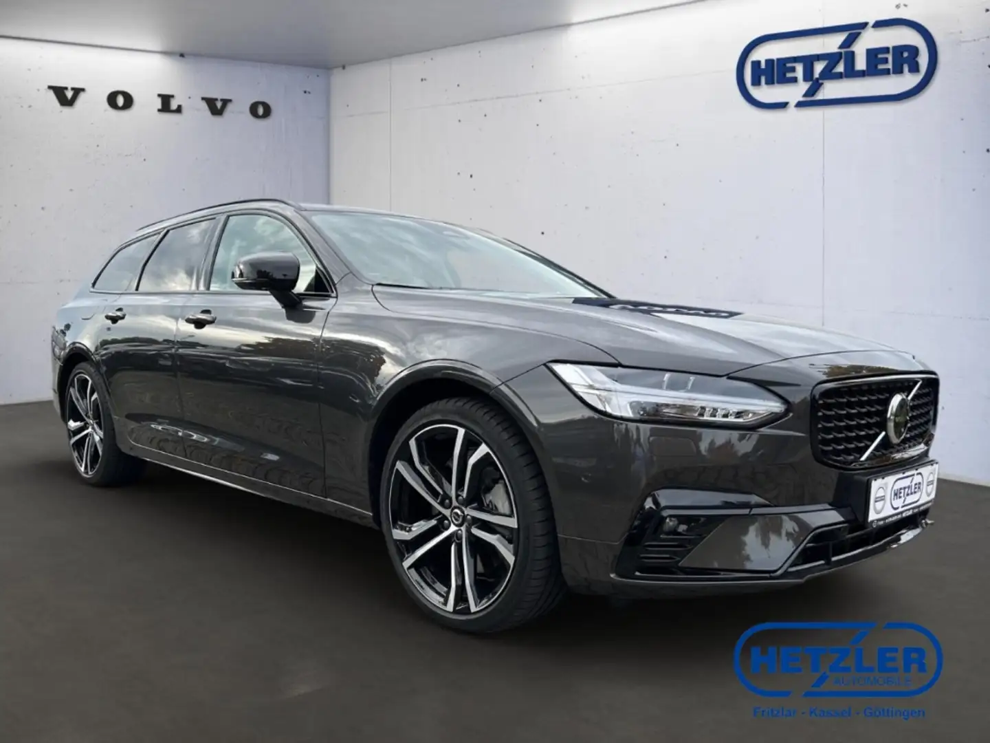 Volvo V90 Kombi Benzin EU6d B4 B Plus Dark 360 Kamera DAB SH Grau - 2