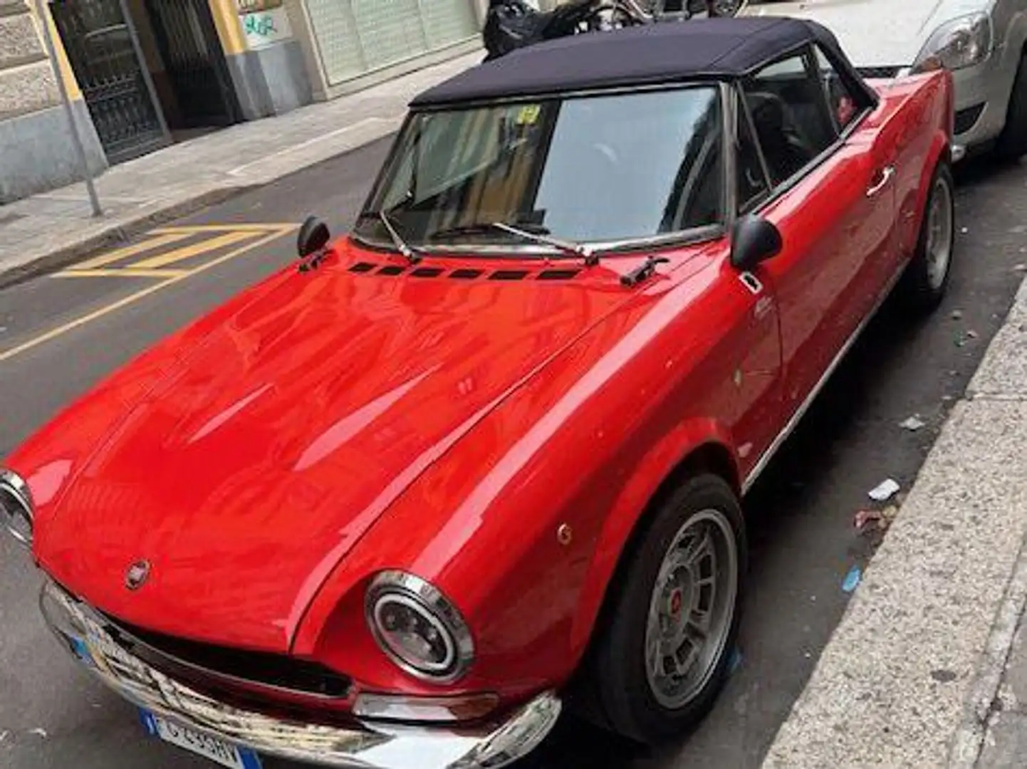 Fiat 124 Spider CS1 Piros - 2