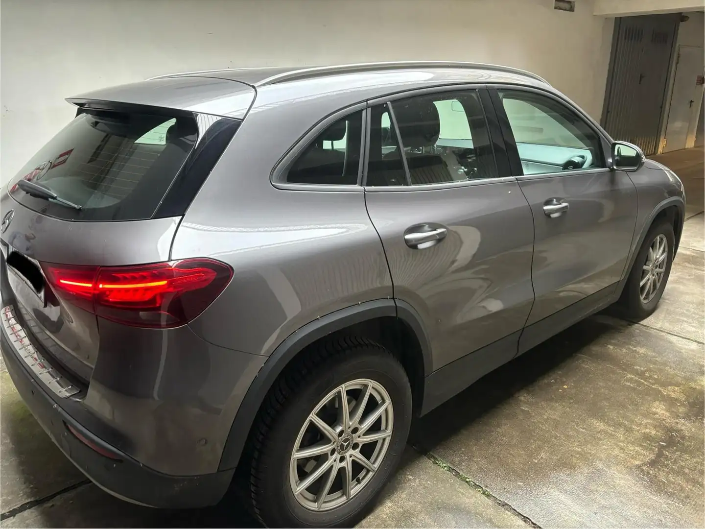 Mercedes-Benz GLA 200 d Business automatic - 2