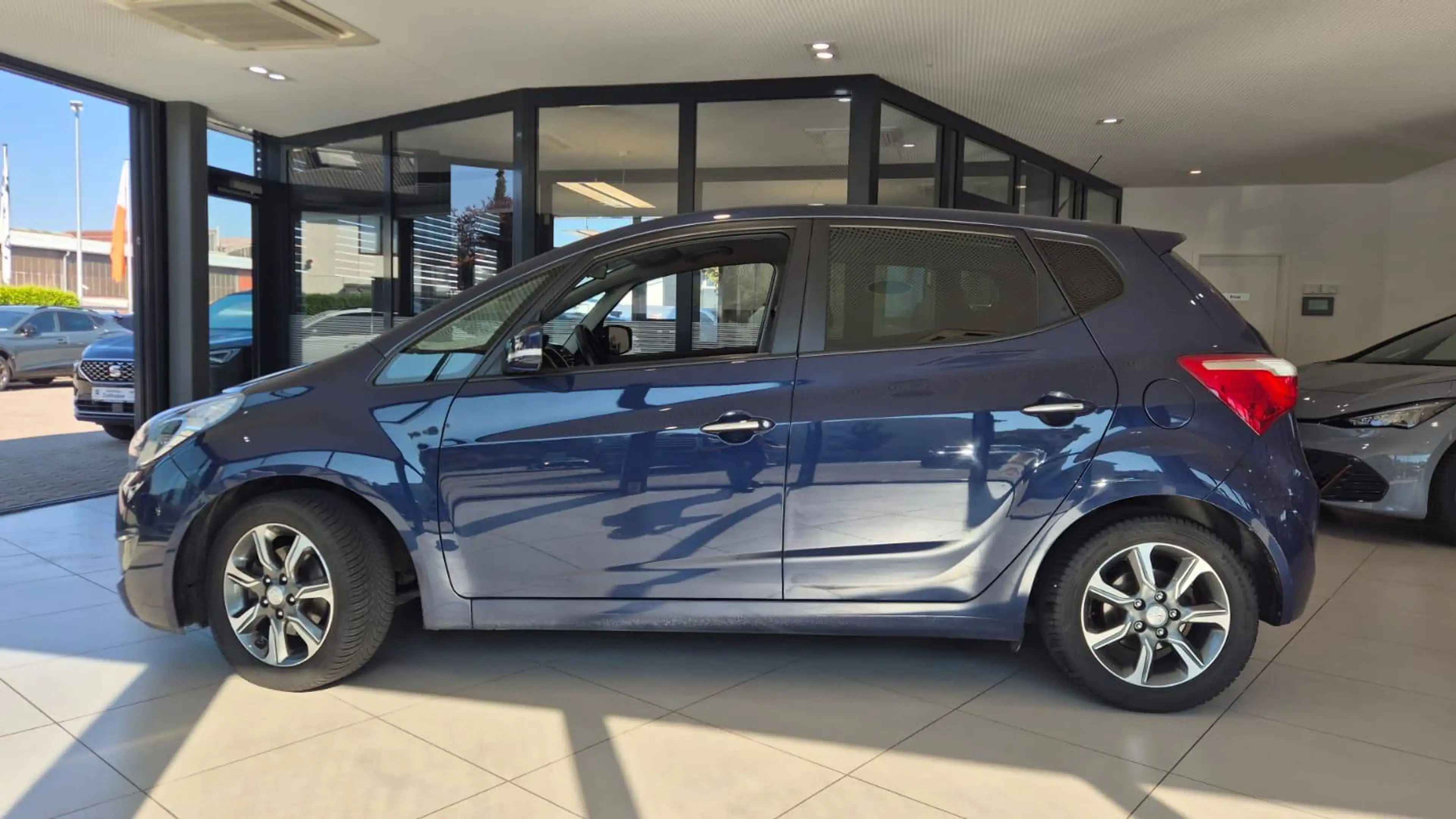 Hyundai iX20 ix20 1.6 blue Space+ *AHK*Navi*Kamera*Sitzhzg* — photo 6