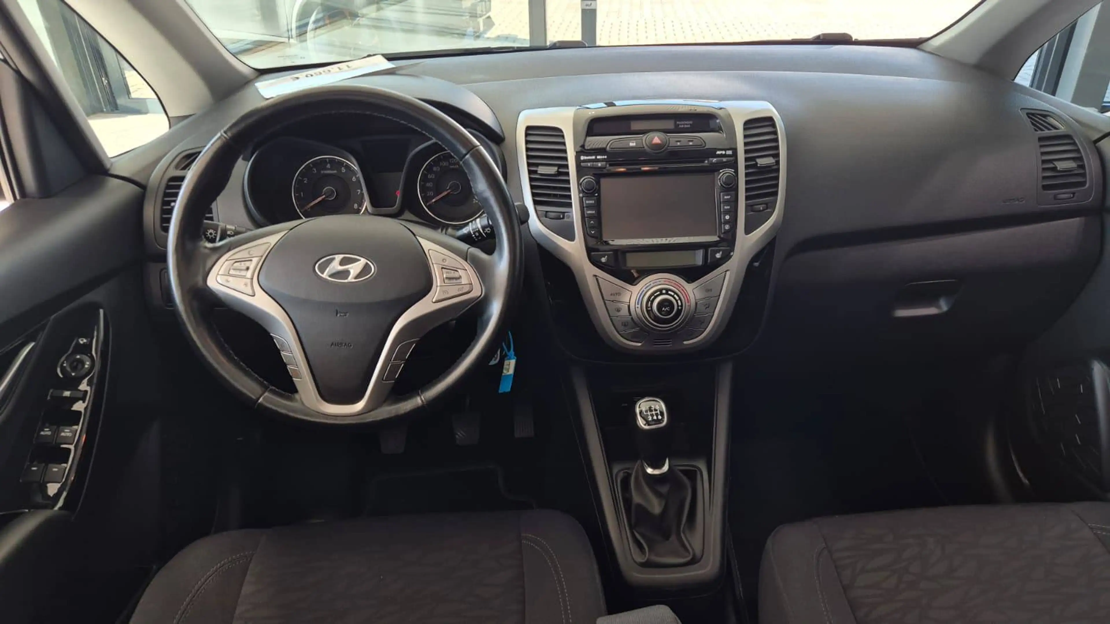 Hyundai iX20 ix20 1.6 blue Space+ *AHK*Navi*Kamera*Sitzhzg* — photo 9