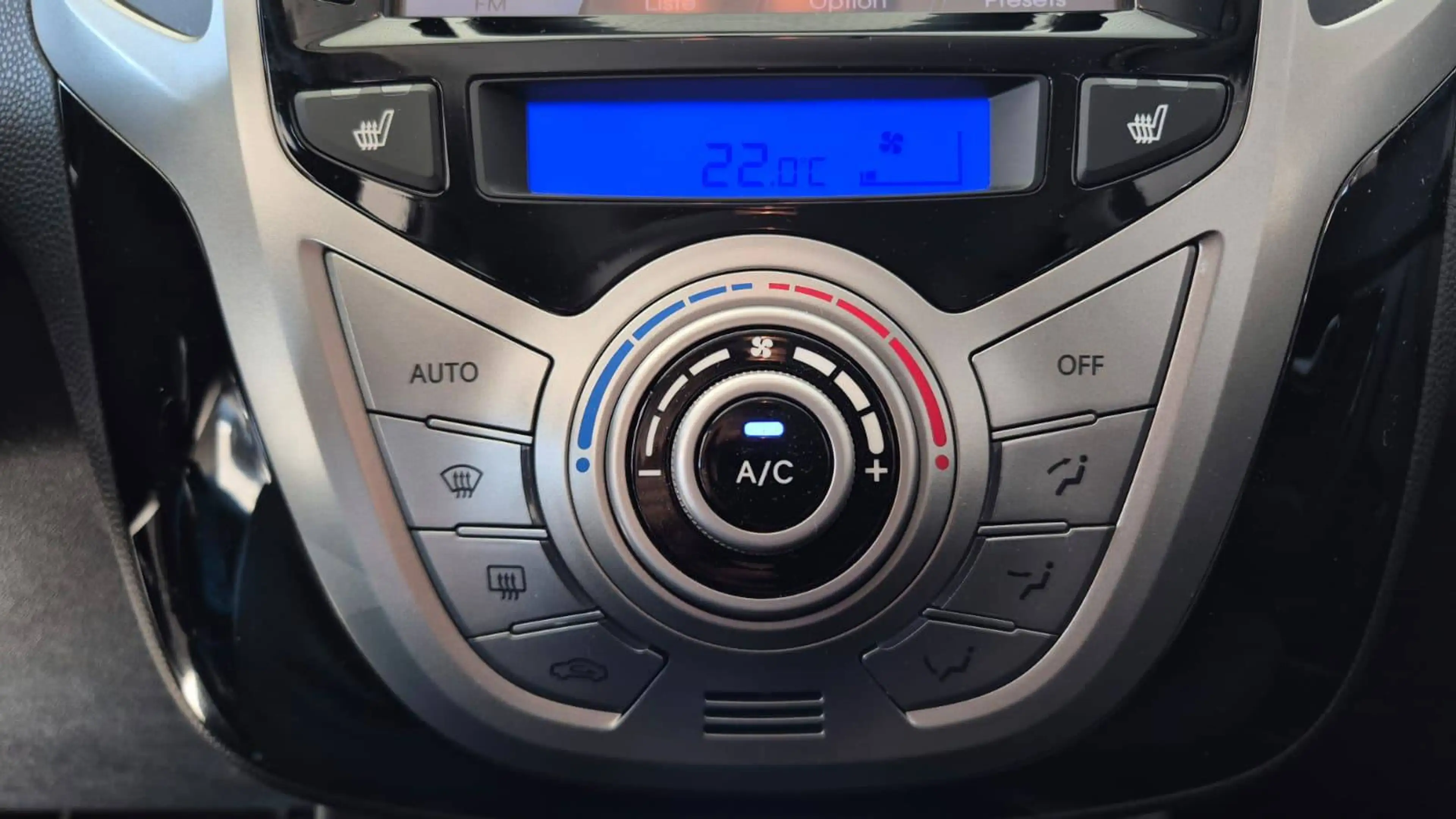 Hyundai iX20 ix20 1.6 blue Space+ *AHK*Navi*Kamera*Sitzhzg* — photo 14