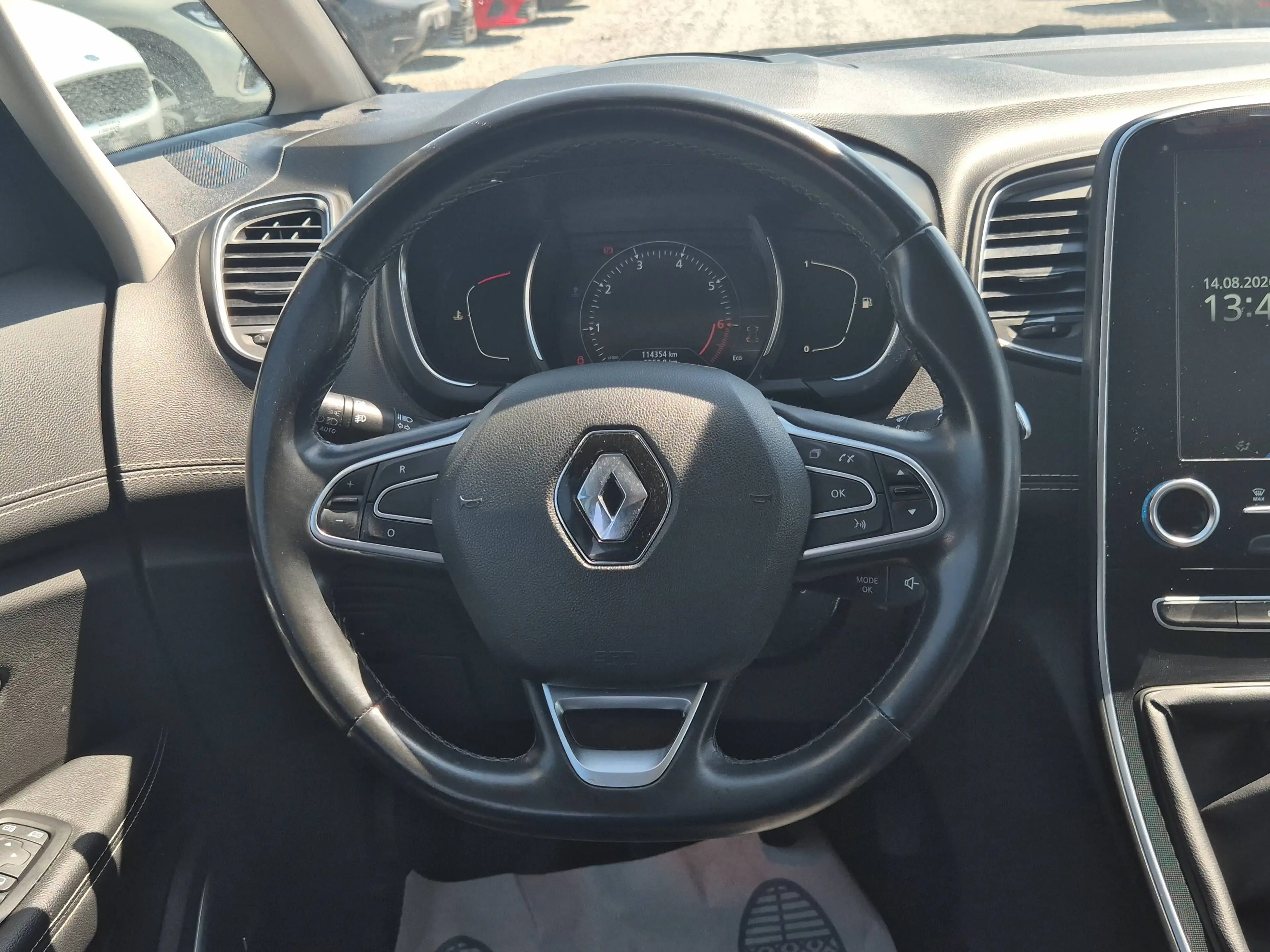Renault Scenic Scenic 1.33 TCe Energy Bose Edition — photo 7