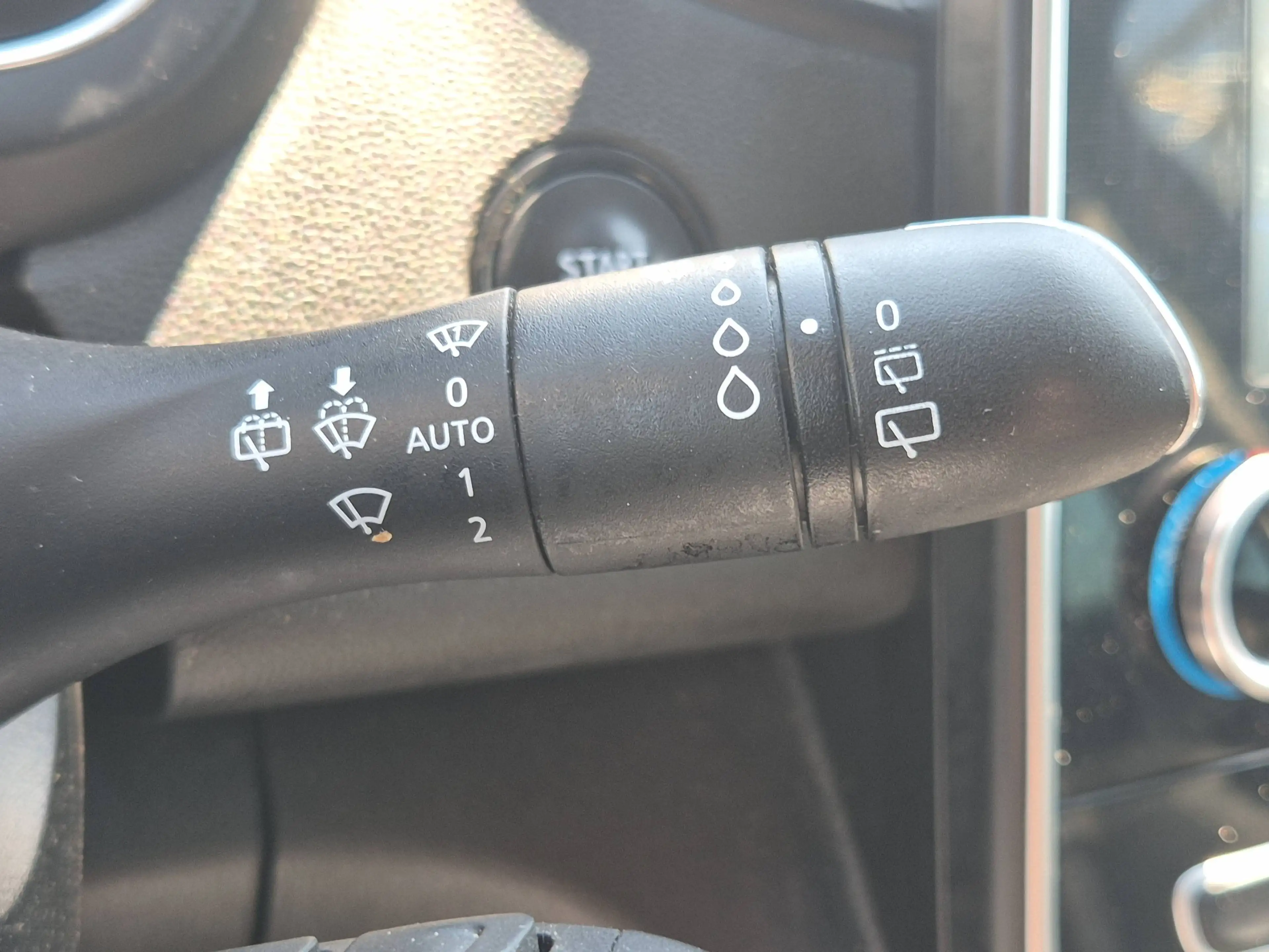 Renault Scenic Scenic 1.33 TCe Energy Bose Edition — photo 10