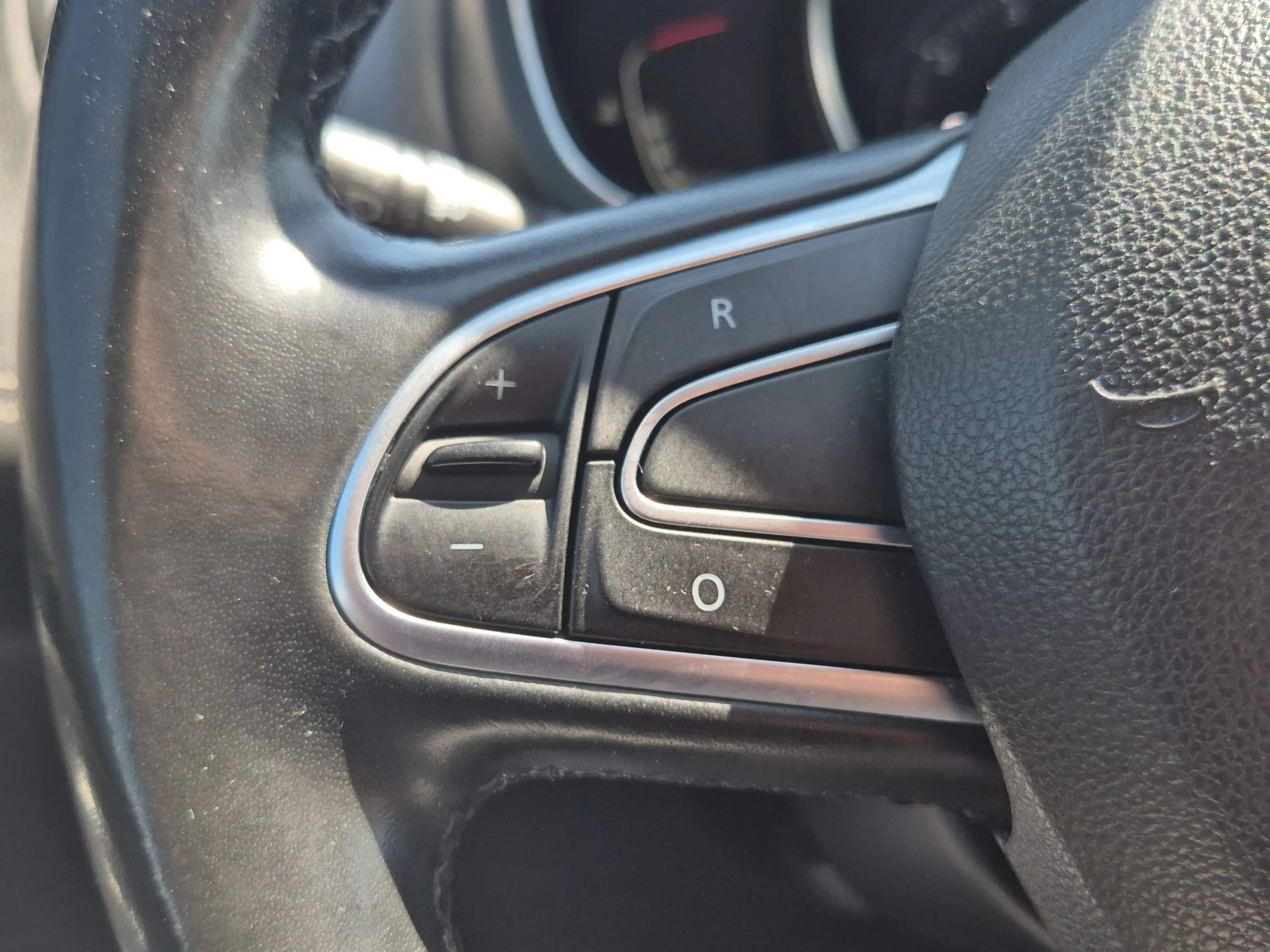 Renault Scenic Scenic 1.33 TCe Energy Bose Edition — photo 11