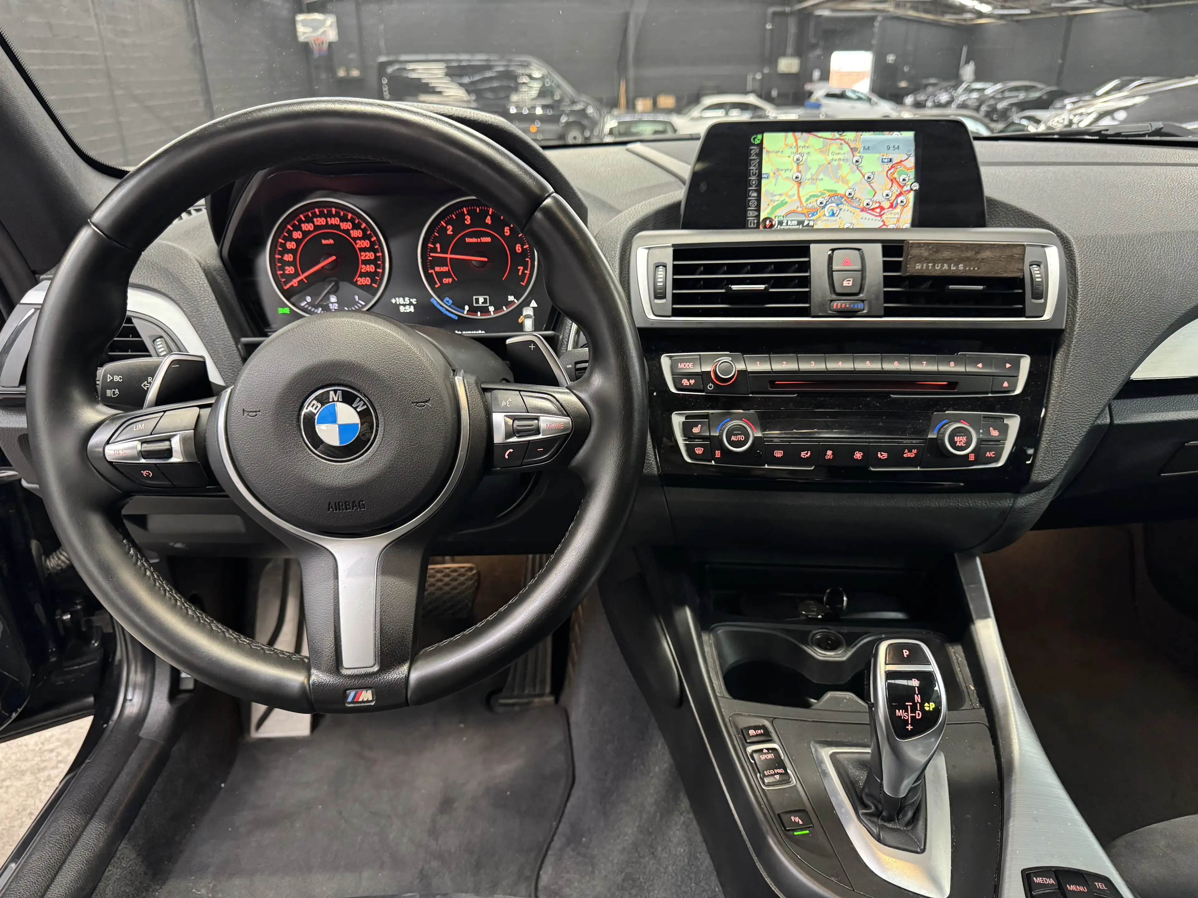 BMW 140 M140i * XDRIVE * TOIT OUV * SONO * GPS * CLIM AUTO — photo 10