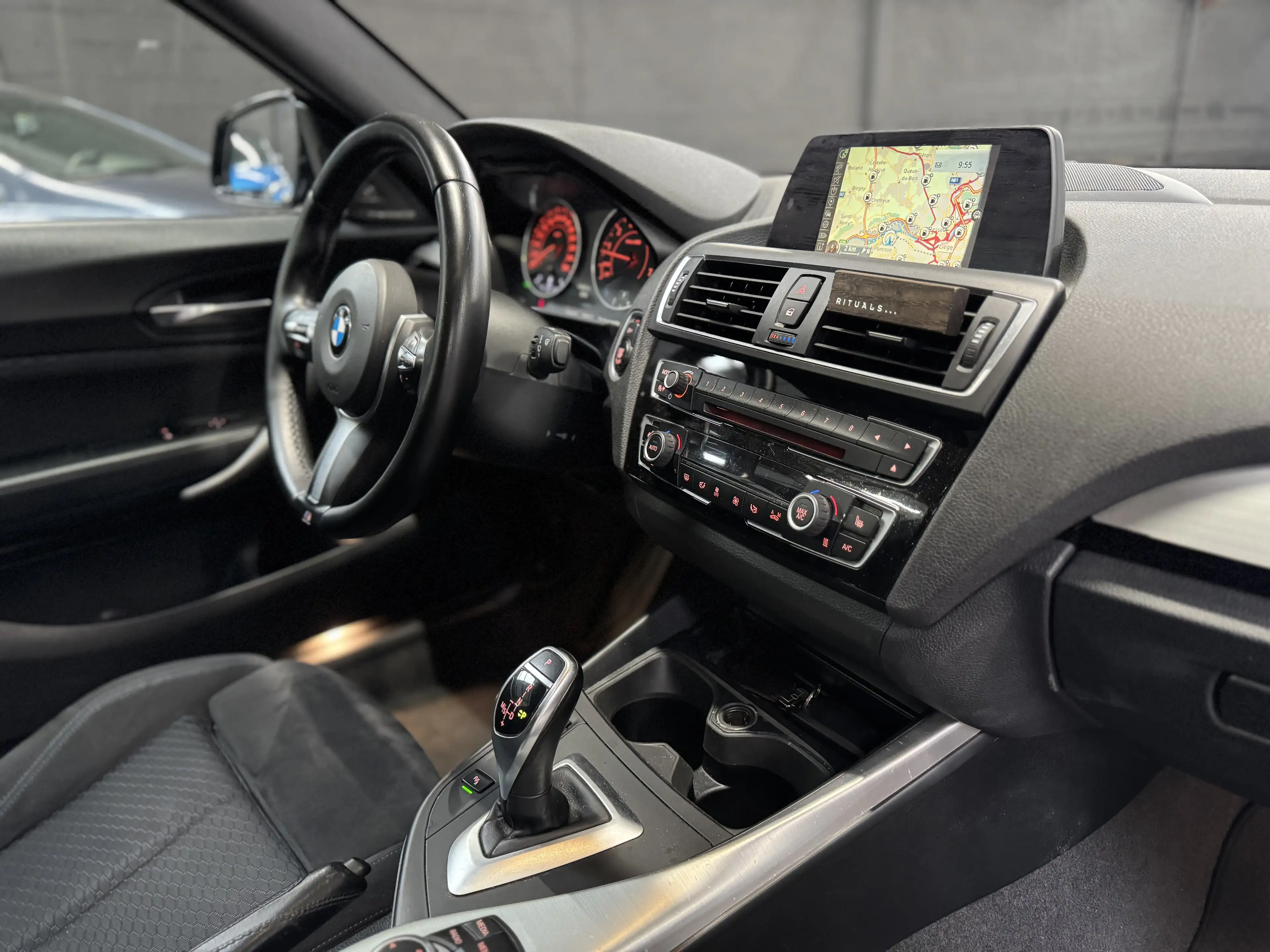 BMW 140 M140i * XDRIVE * TOIT OUV * SONO * GPS * CLIM AUTO — photo 13