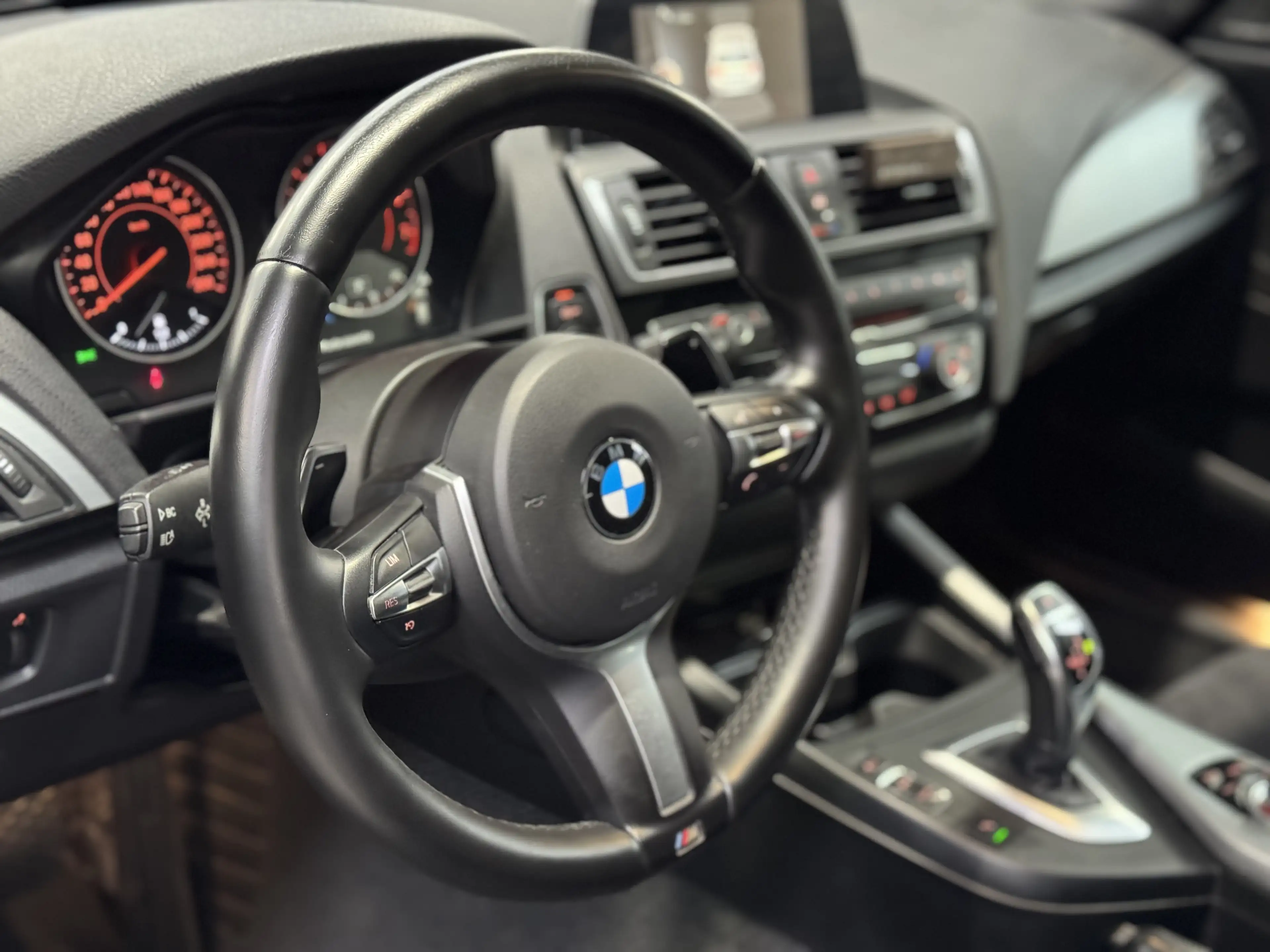 BMW 140 M140i * XDRIVE * TOIT OUV * SONO * GPS * CLIM AUTO — photo 7