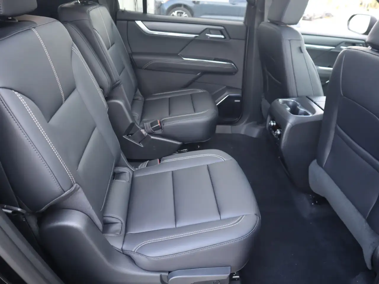 GMC Acadia снимка GMC Acadia