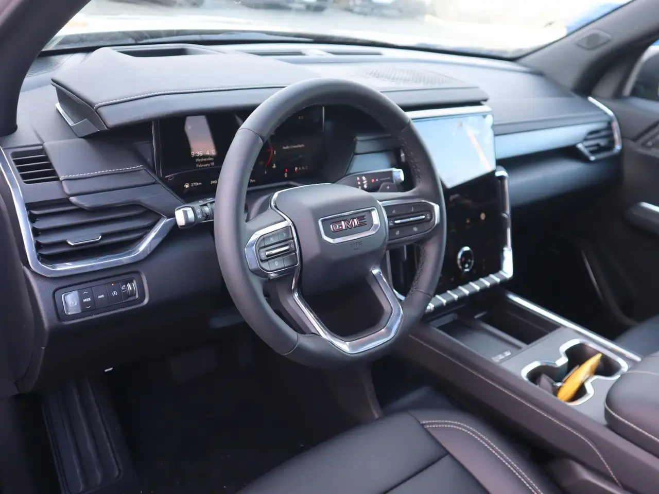 GMC Acadia снимка GMC Acadia