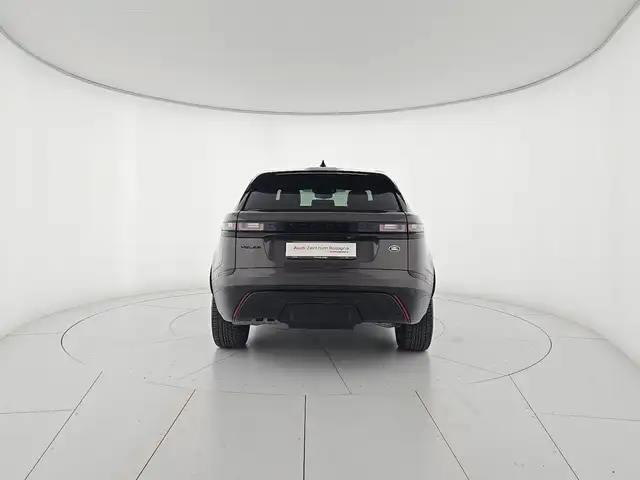 Land Rover Range Rover Velar view 4