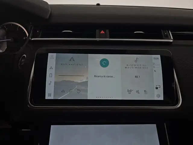 Land Rover Range Rover Velar view 14