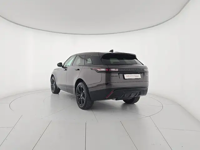 Land Rover Range Rover Velar view 3