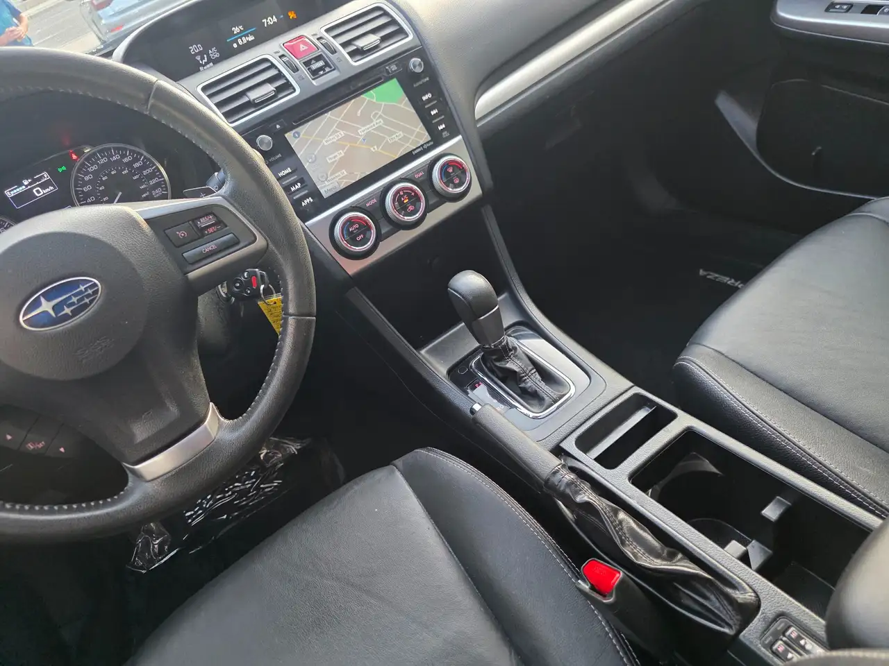 Subaru Impreza снимка Subaru Impreza