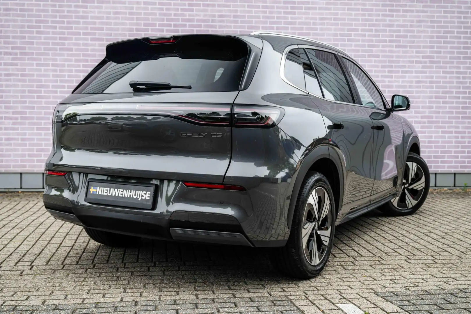Geely E5 Max+ 68 kWh | 19" | Stoelmassage | Stoelventilatie Grau - 2