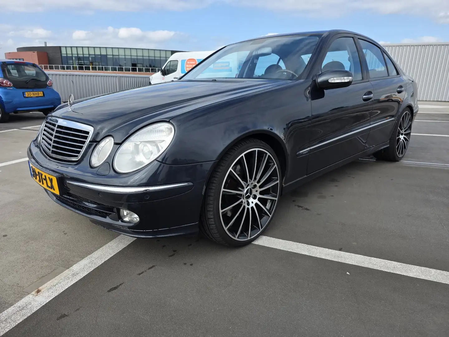 Mercedes-Benz E 500 Avantgarde 5.0 V8 Youngtimer Azul - 2