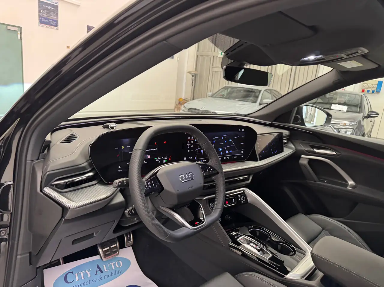 Audi Q5 SPB TDI 204CV mHEV+ S-Tronic Quattro S-Line KM.0 8