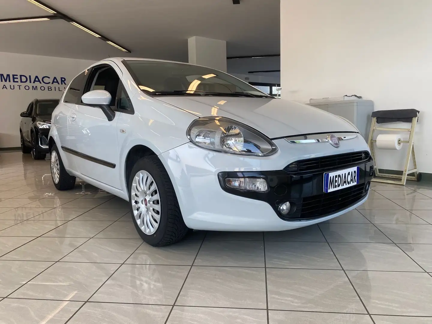 Fiat Punto 3p 1.4 street Gris - 1