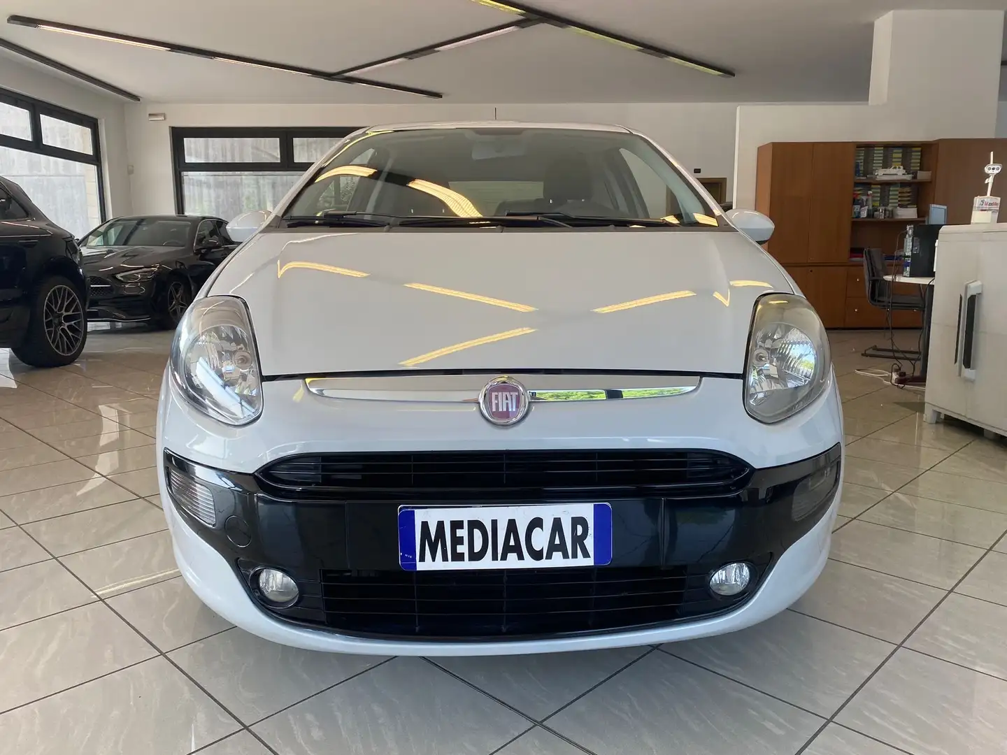 Fiat Punto 3p 1.4 street Gris - 2
