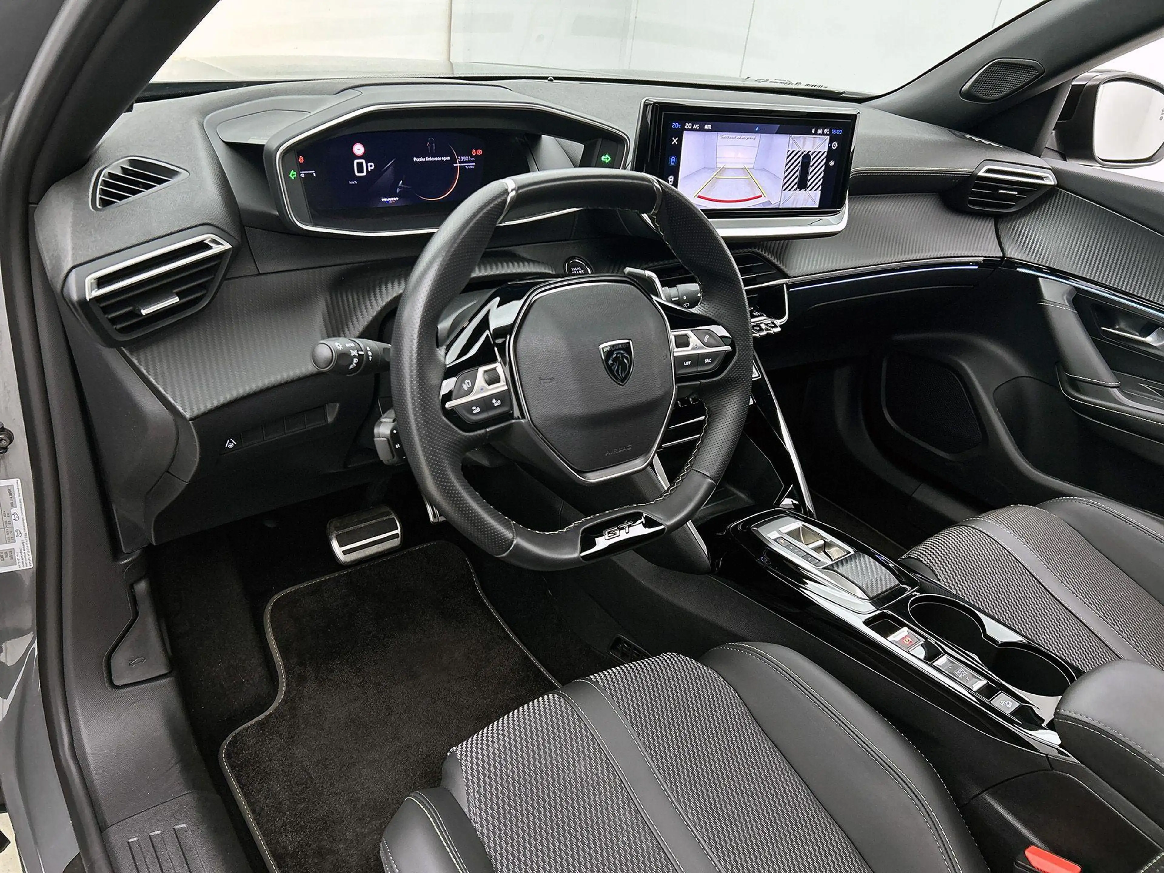 Peugeot 2008 SUV GT Hybrid 145pk Automaat | Navigatie | Panoram — photo 5