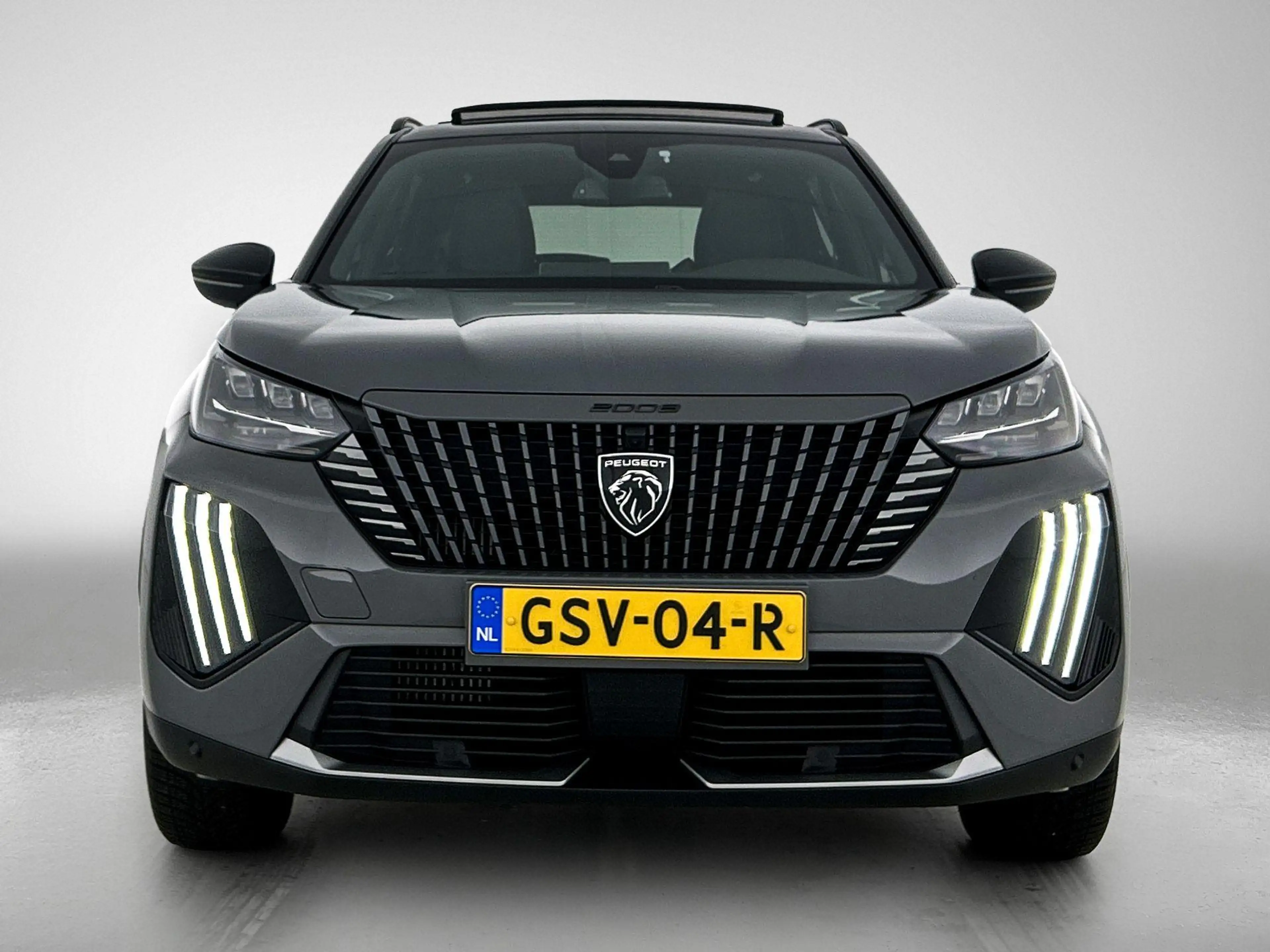 Peugeot 2008 SUV GT Hybrid 145pk Automaat | Navigatie | Panoram — photo 3