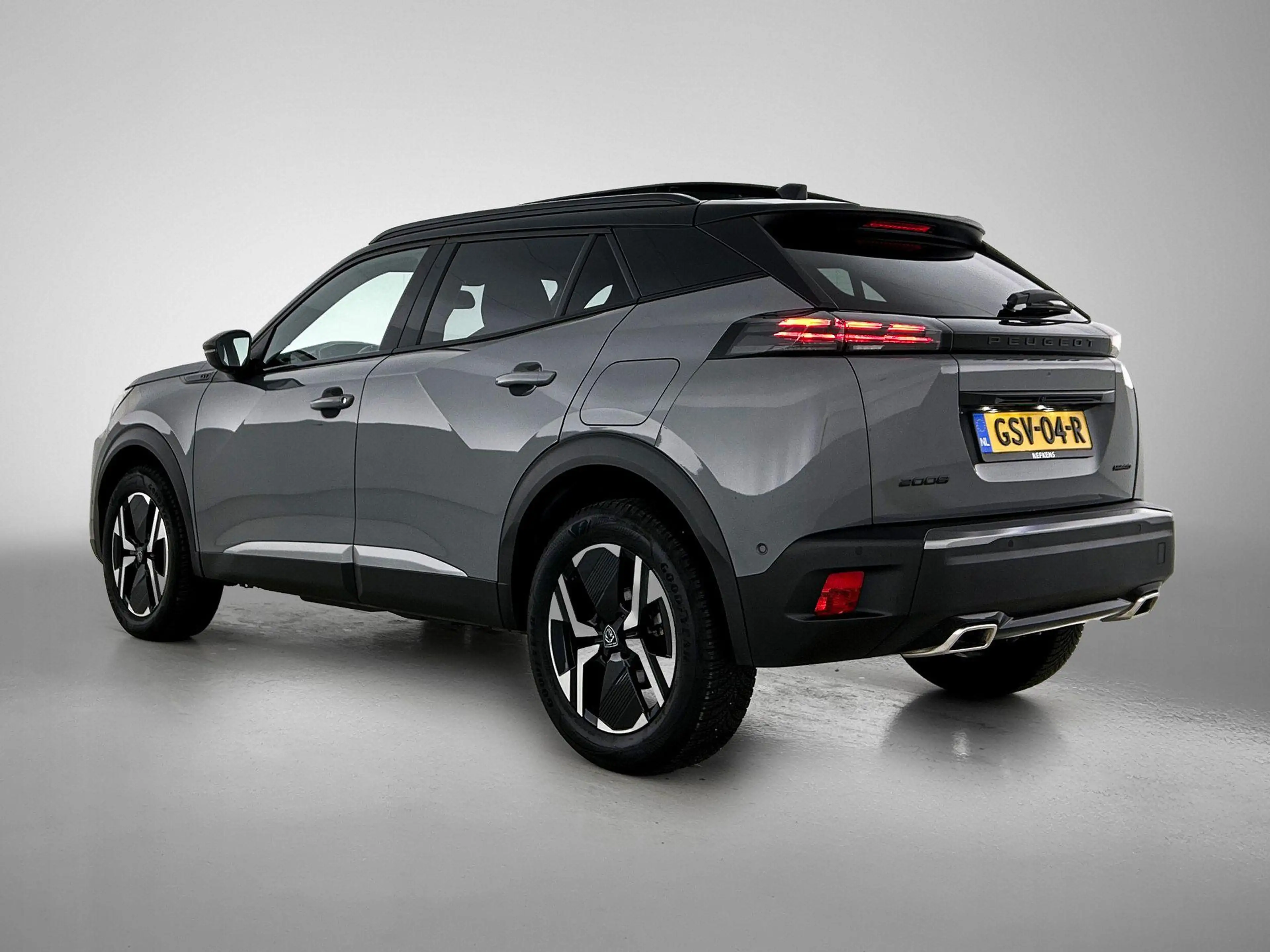 Peugeot 2008 SUV GT Hybrid 145pk Automaat | Navigatie | Panoram — photo 12