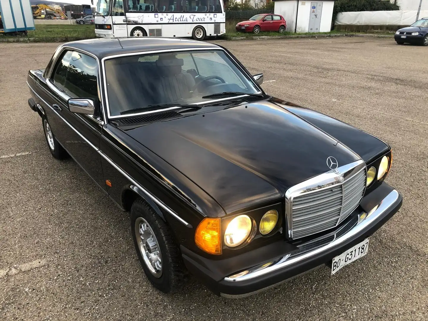 Mercedes-Benz 300 W 123 coupé america 300 turbodiesel Nero - 2