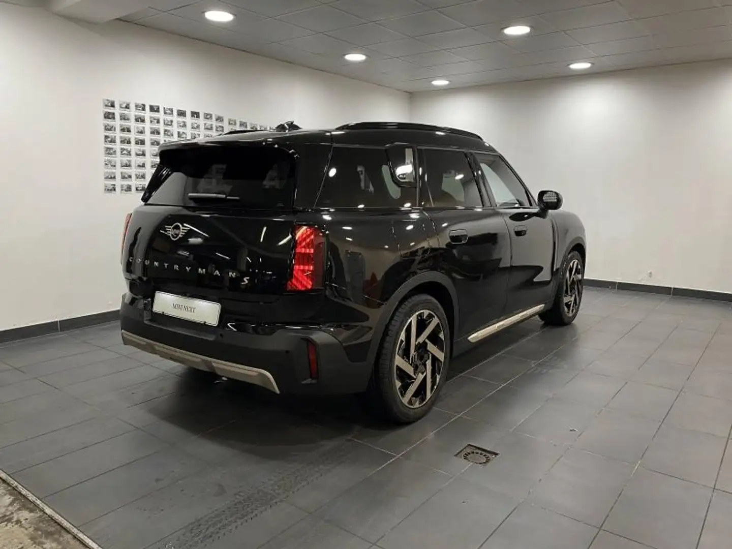 MINI Countryman SE SE 313ch Favoured ALL4 Noir - 2