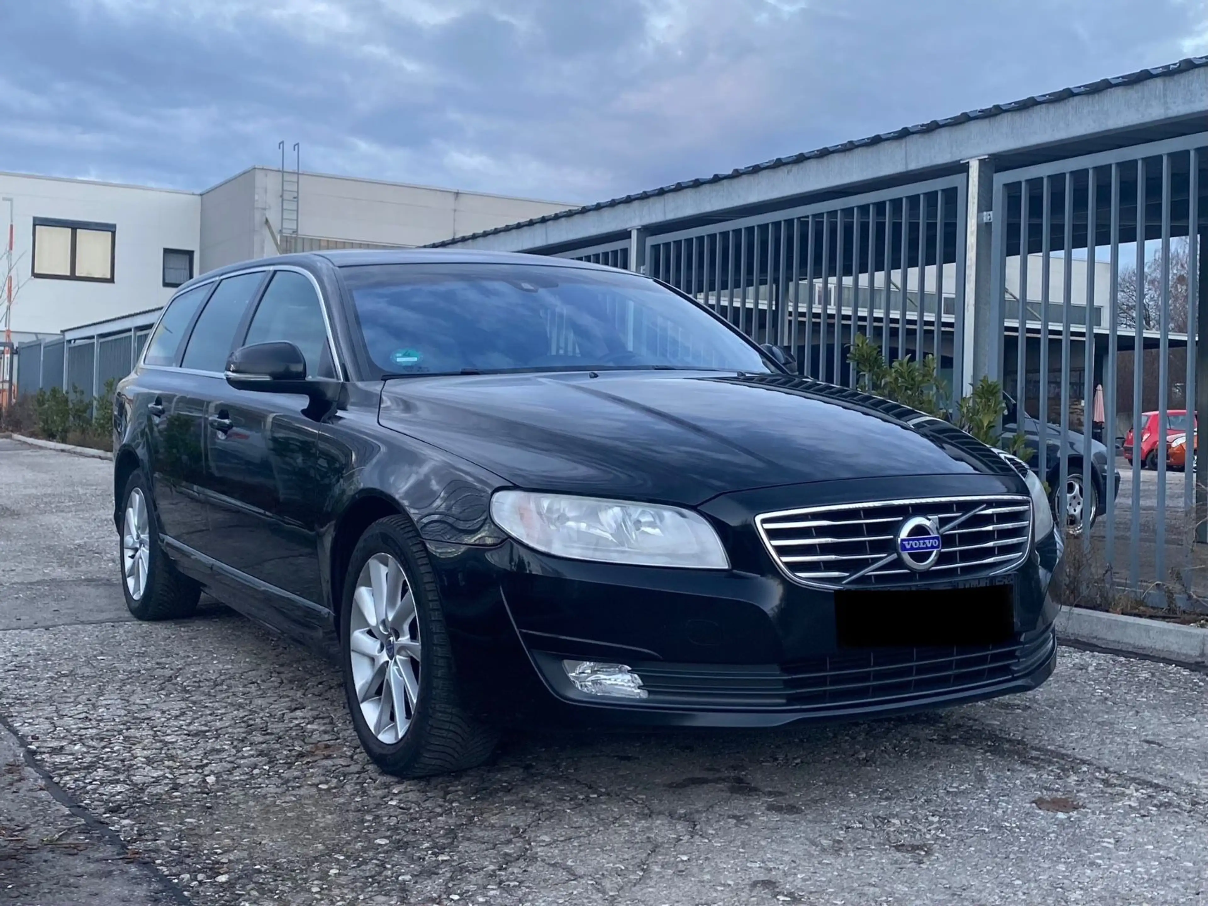 Volvo V70 T5 Momentum Geartronic Automatik