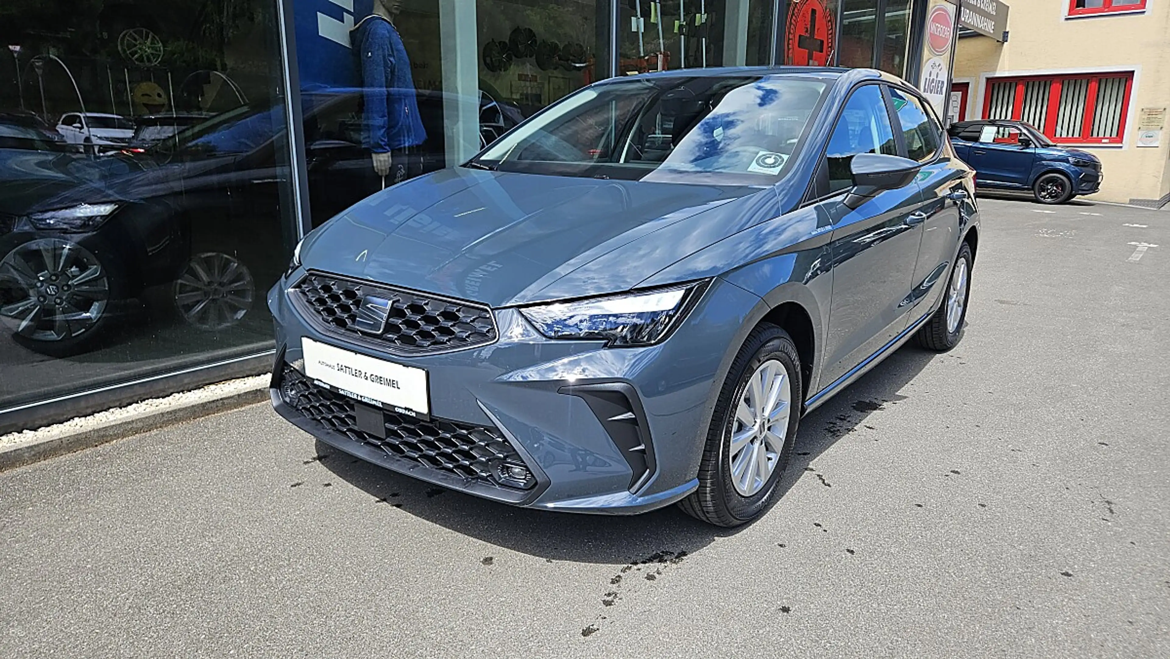 SEAT Ibiza 1,0 Reference Edition — photo 2