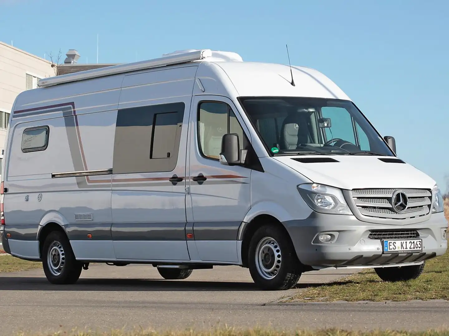 Mercedes-Benz 308 Sprinter neu 316 umgebaut zum Camper Weiß - 1