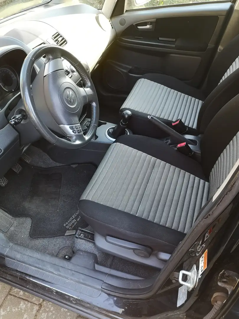 Suzuki SX4 SX4 1.6 VVT 4x2 Comfort Чорний - 2