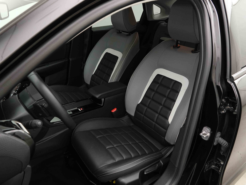 Citroen C4 X 1.2 T 130 AUT MAX | GPS | Camera | Alu18 — photo 7