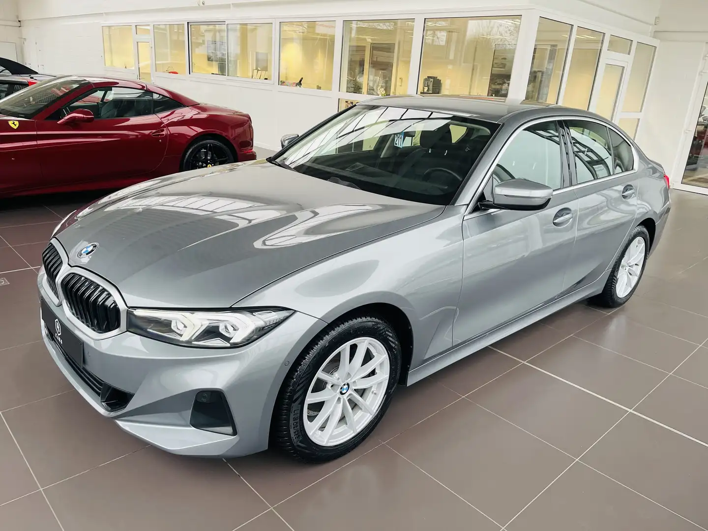 BMW 316 dA MHEV *** GARANTIE + LED + GPS + CUIR *** Gris - 2