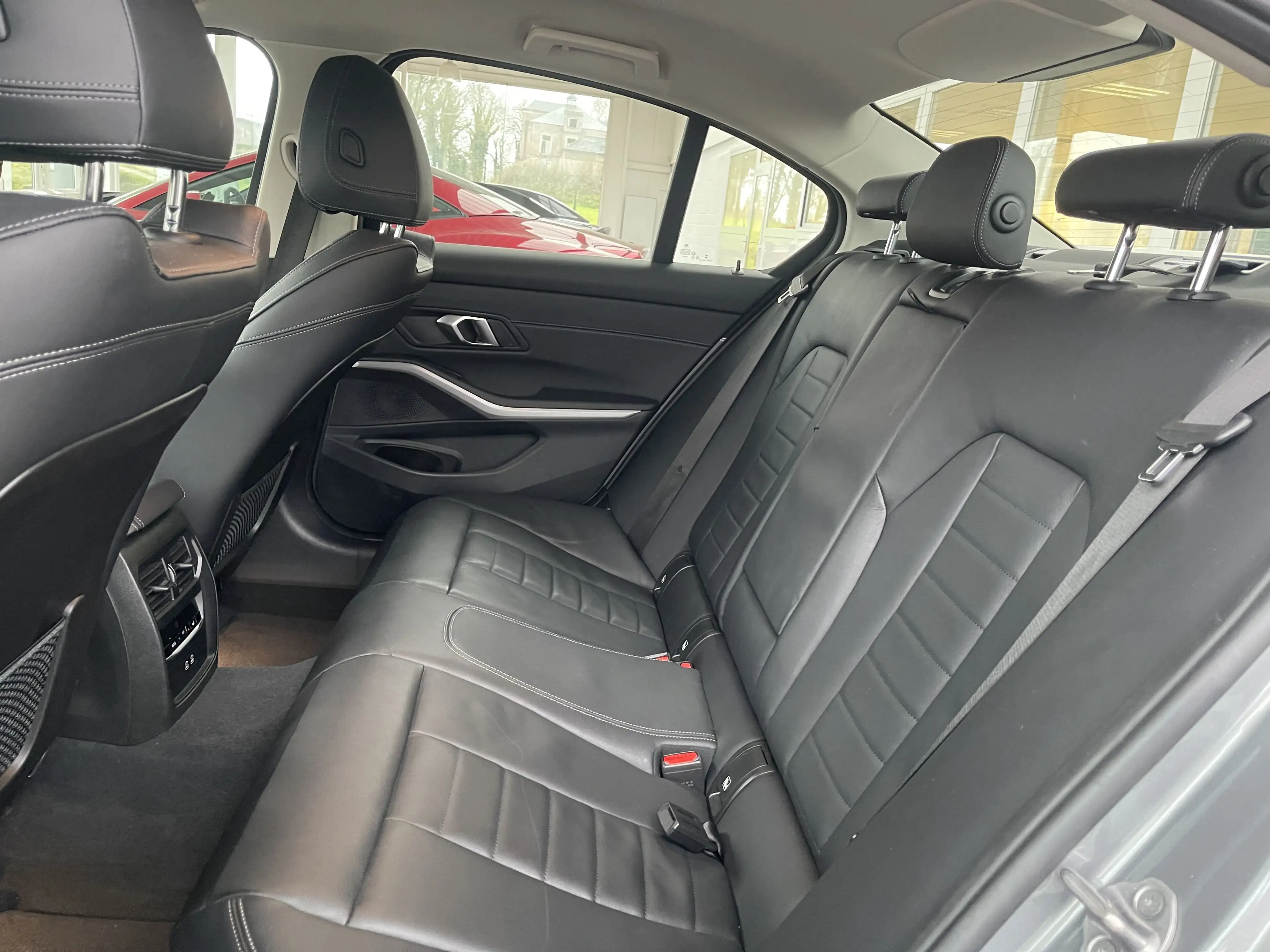BMW 316 dA MHEV *** GARANTIE + LED + GPS + CUIR *** — photo 12
