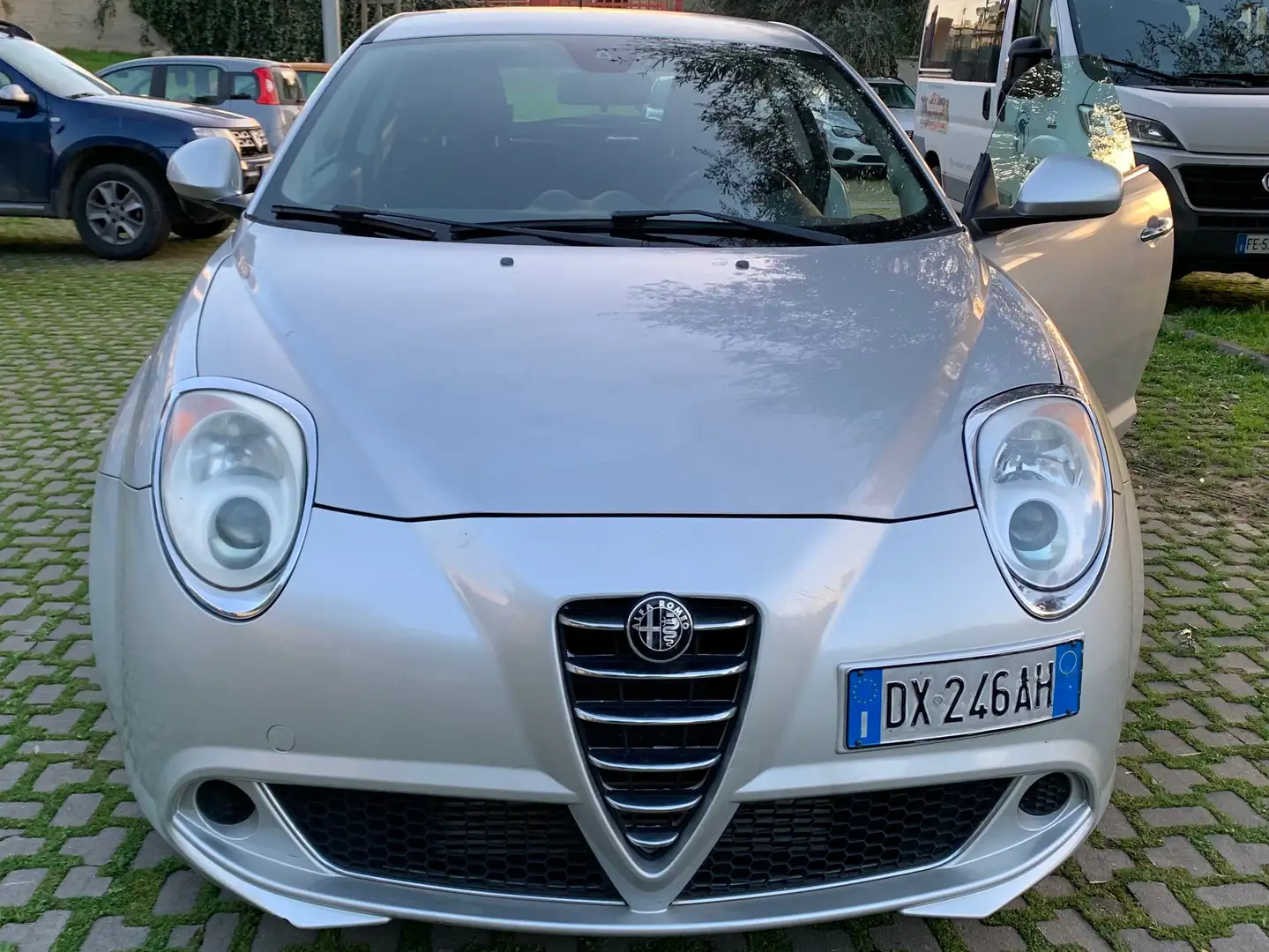 Alfa Romeo MiTo MiTo 1.4 tb Distinctive Sport Pack 155cv Silber - 2