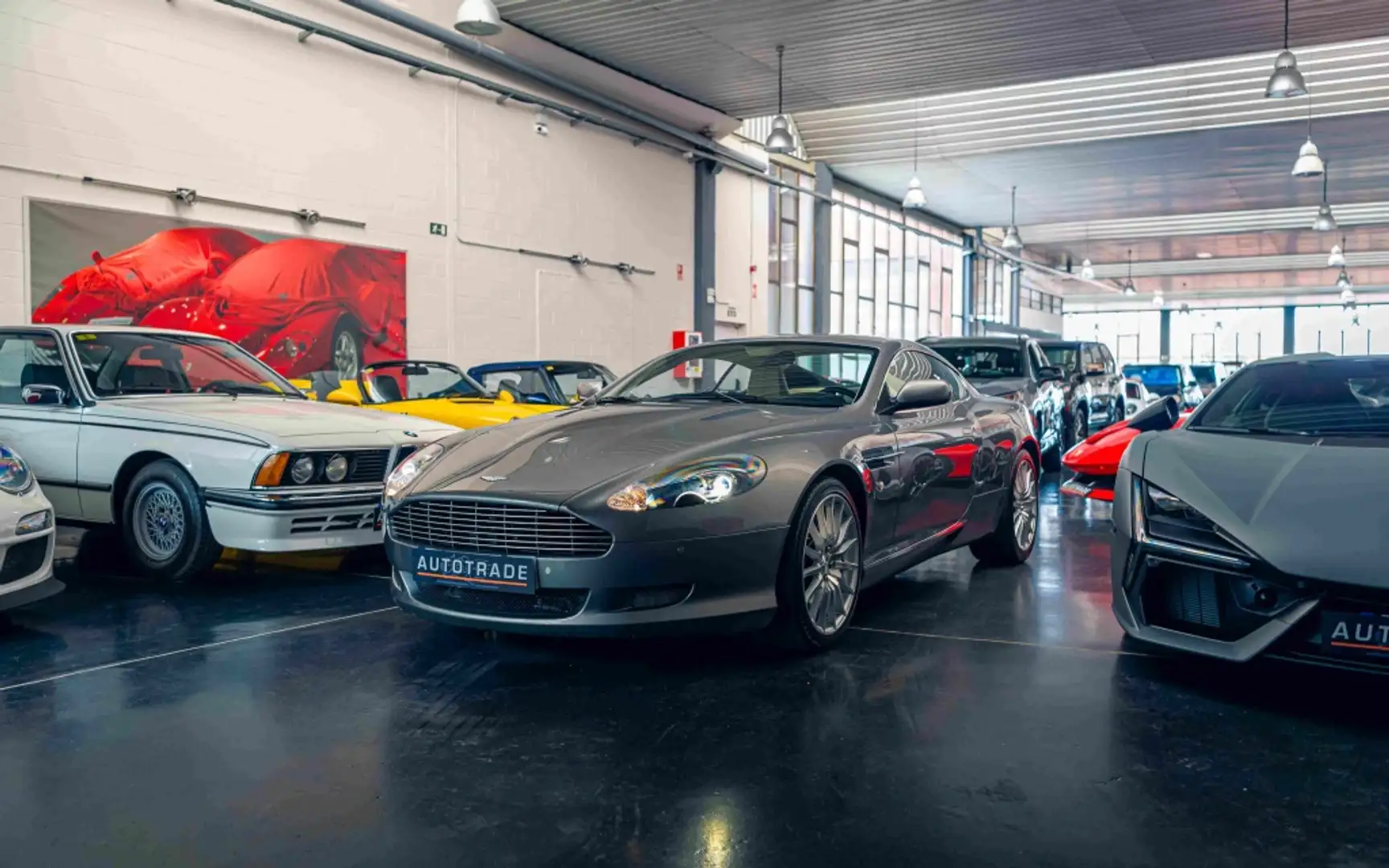 Aston Martin DB9 Volante Touchtronic2 Grau - 1