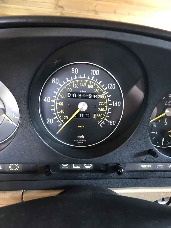 Mercedes-Benz SL 560, foto 5
