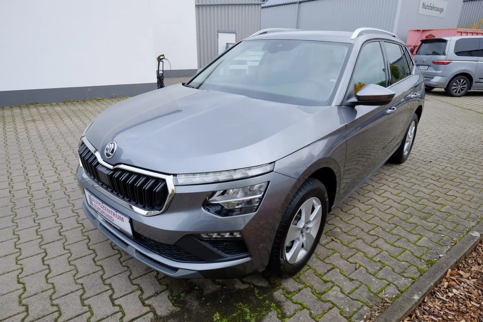 Skoda Kamiq 1.0 TSI DSG Selection Kam/SH/PDC/Temp/Alu Gris - 1