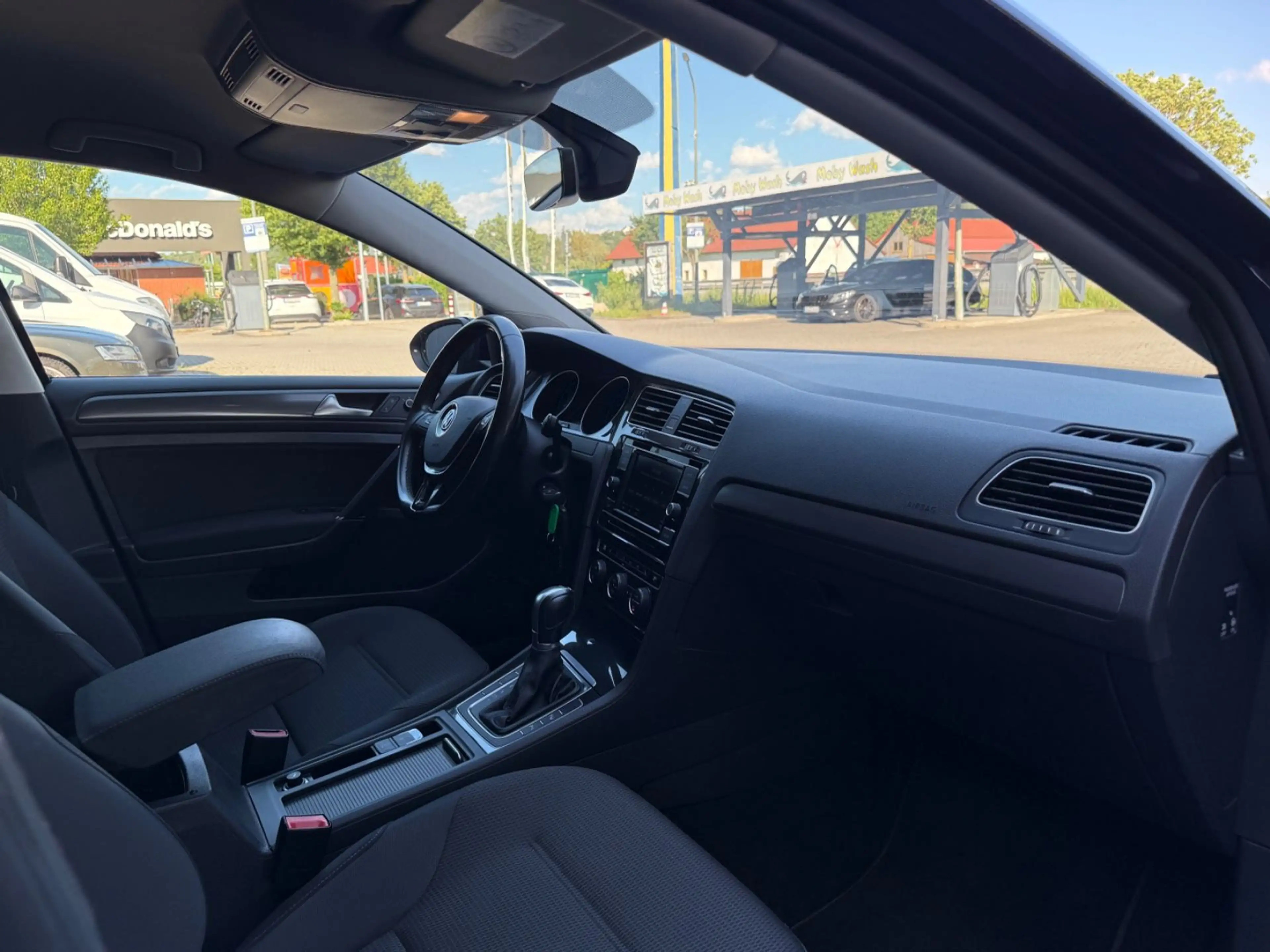 Volkswagen Golf VII 1.0 Lim. Comfortline BMT*Automatik* — photo 9