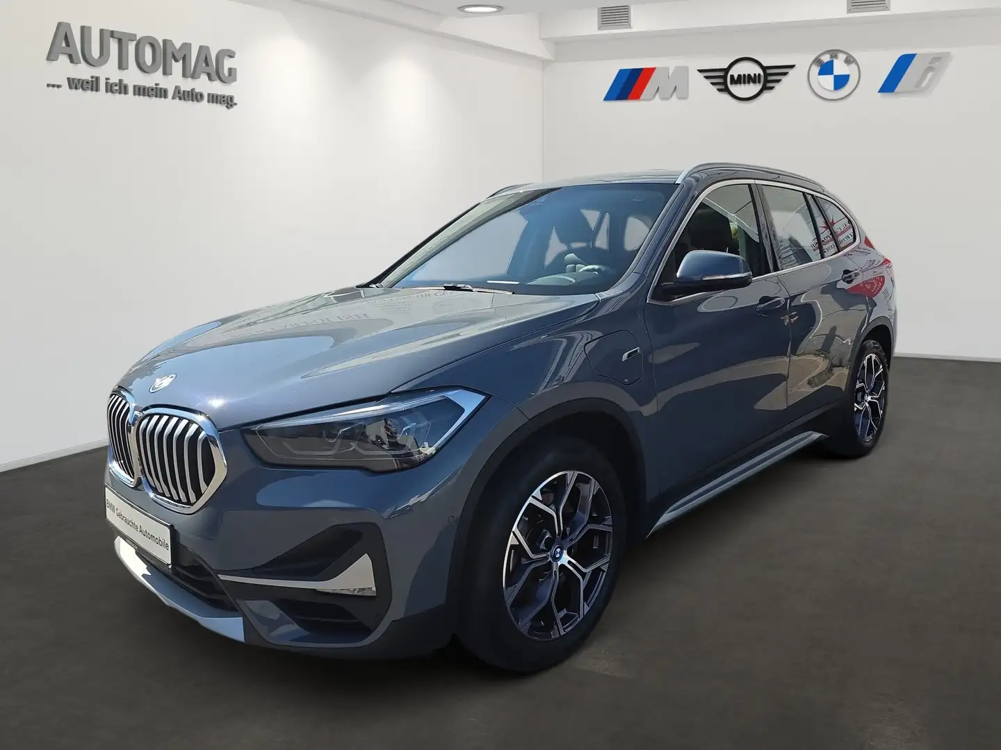 BMW X1 xDrive25e X-Line*AHK*Kamera*Panoramadach*Driveassi Gris - 1