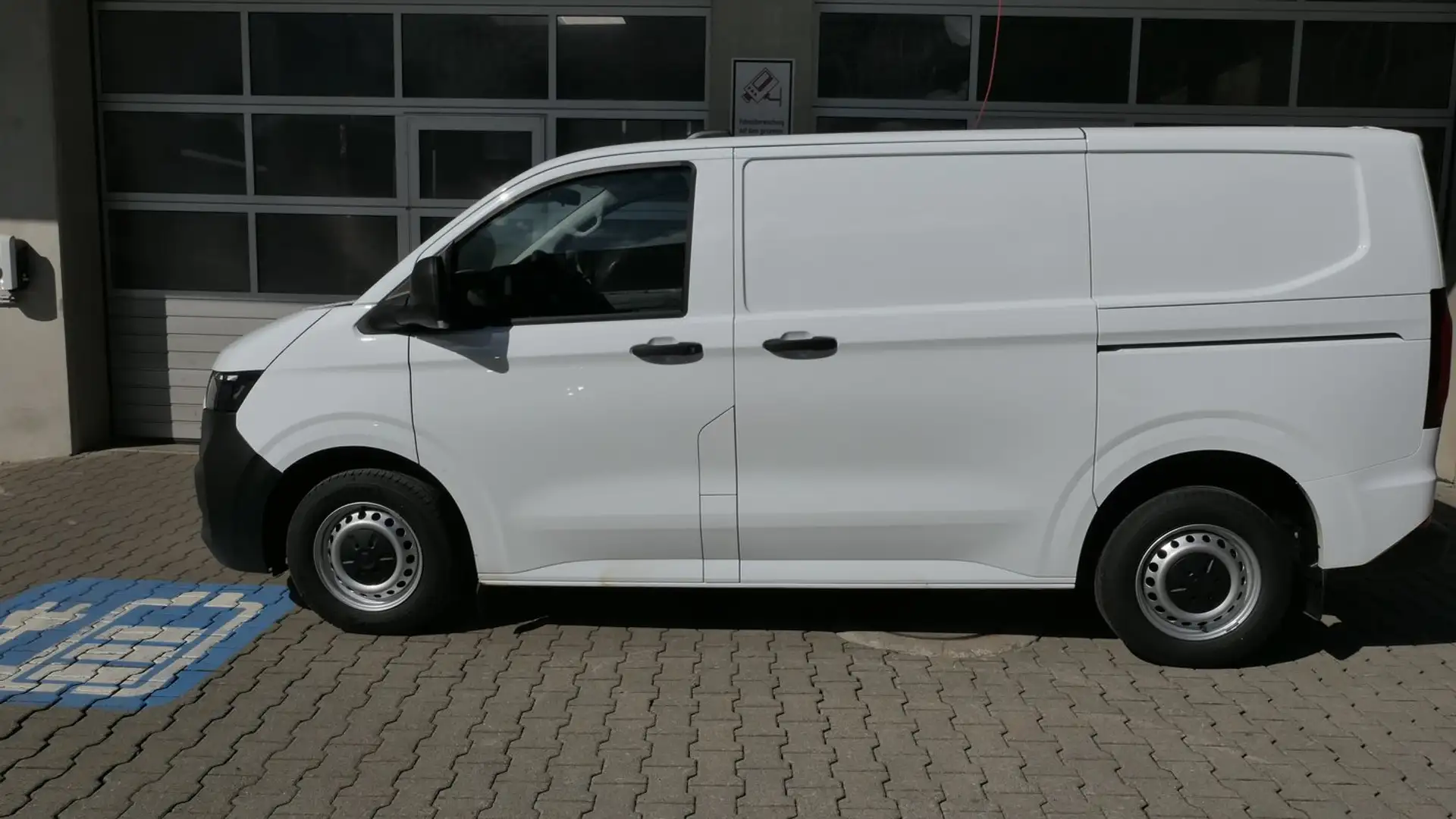 Volkswagen T6 Transporter VW Transporter T6 Kastenwagen TDI 4MOTION Wit - 2