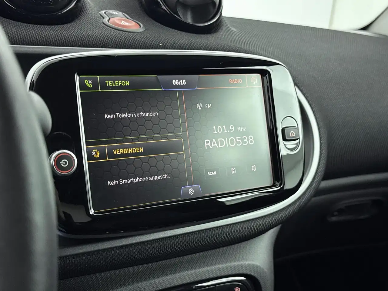 smart forTwo 2024 — фото 15