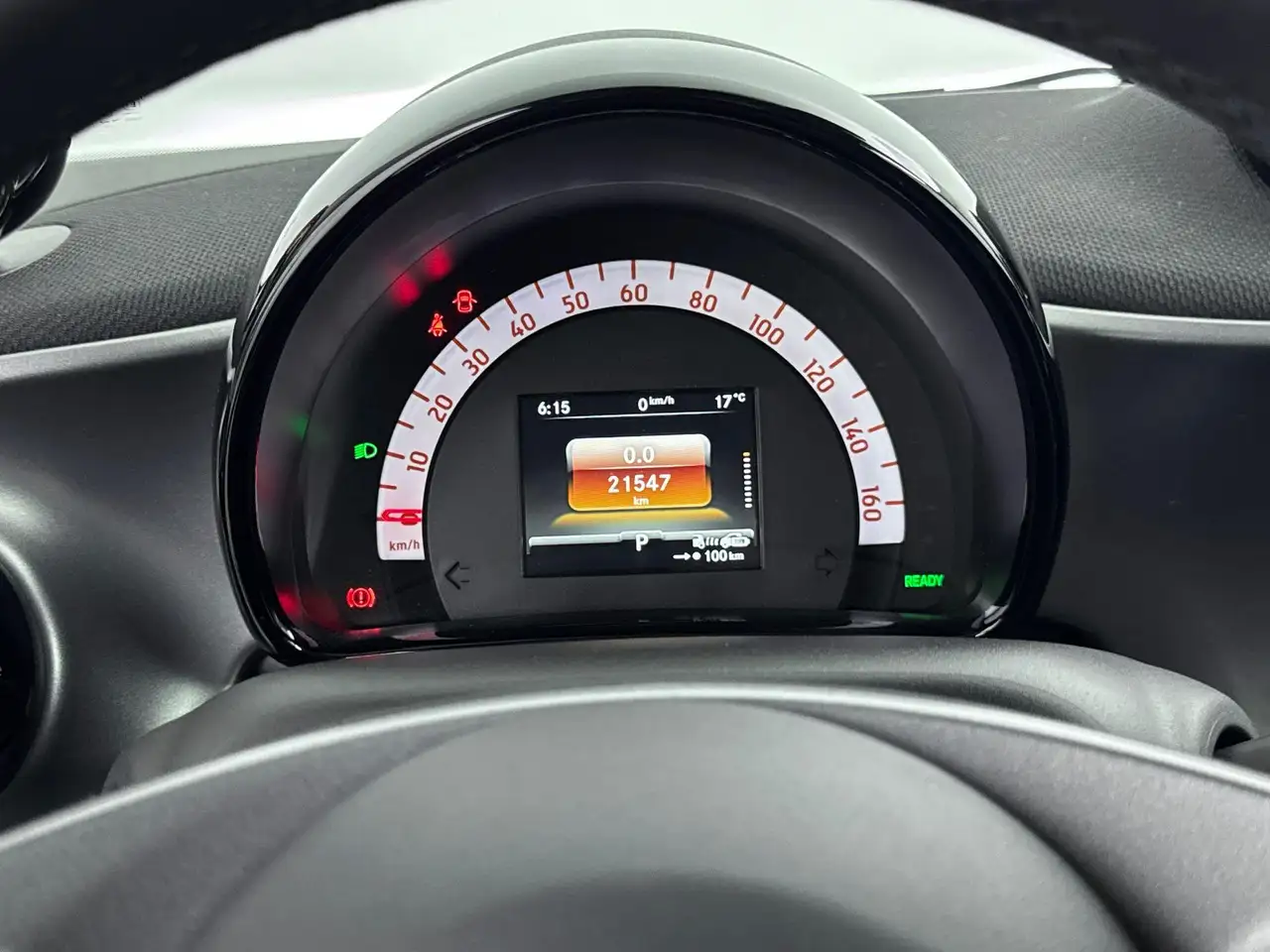 smart forTwo 2024 — фото 10