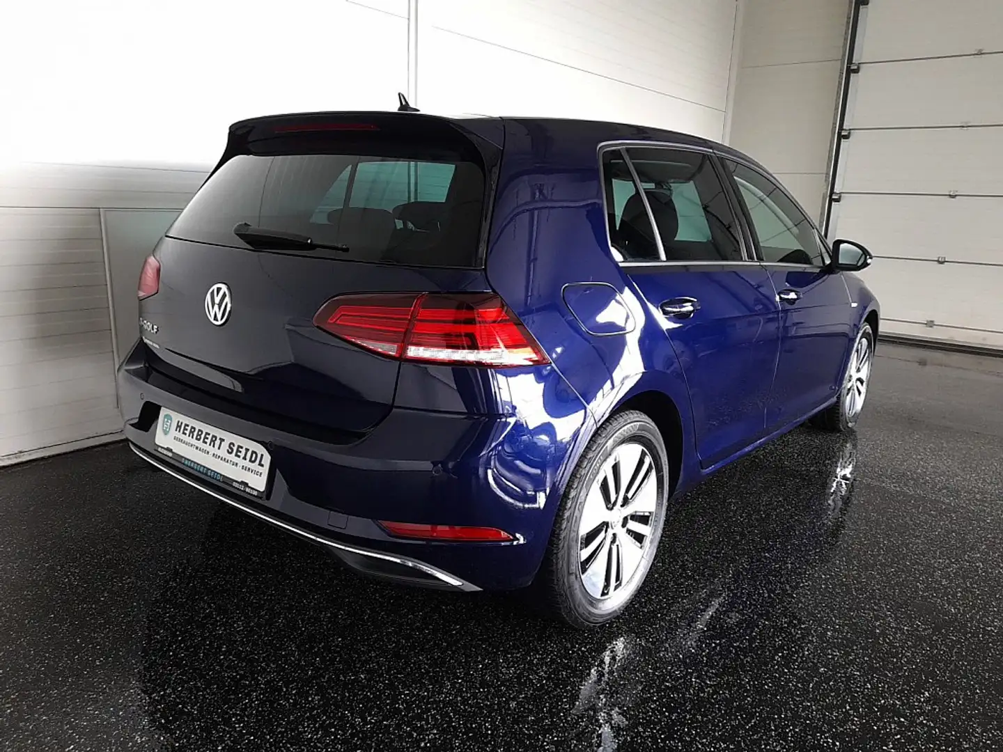 Volkswagen e-Golf 35,8kWh *WÄRMEPUMPE  / CCS-LADEDOSE / LED & FER... Blau - 2