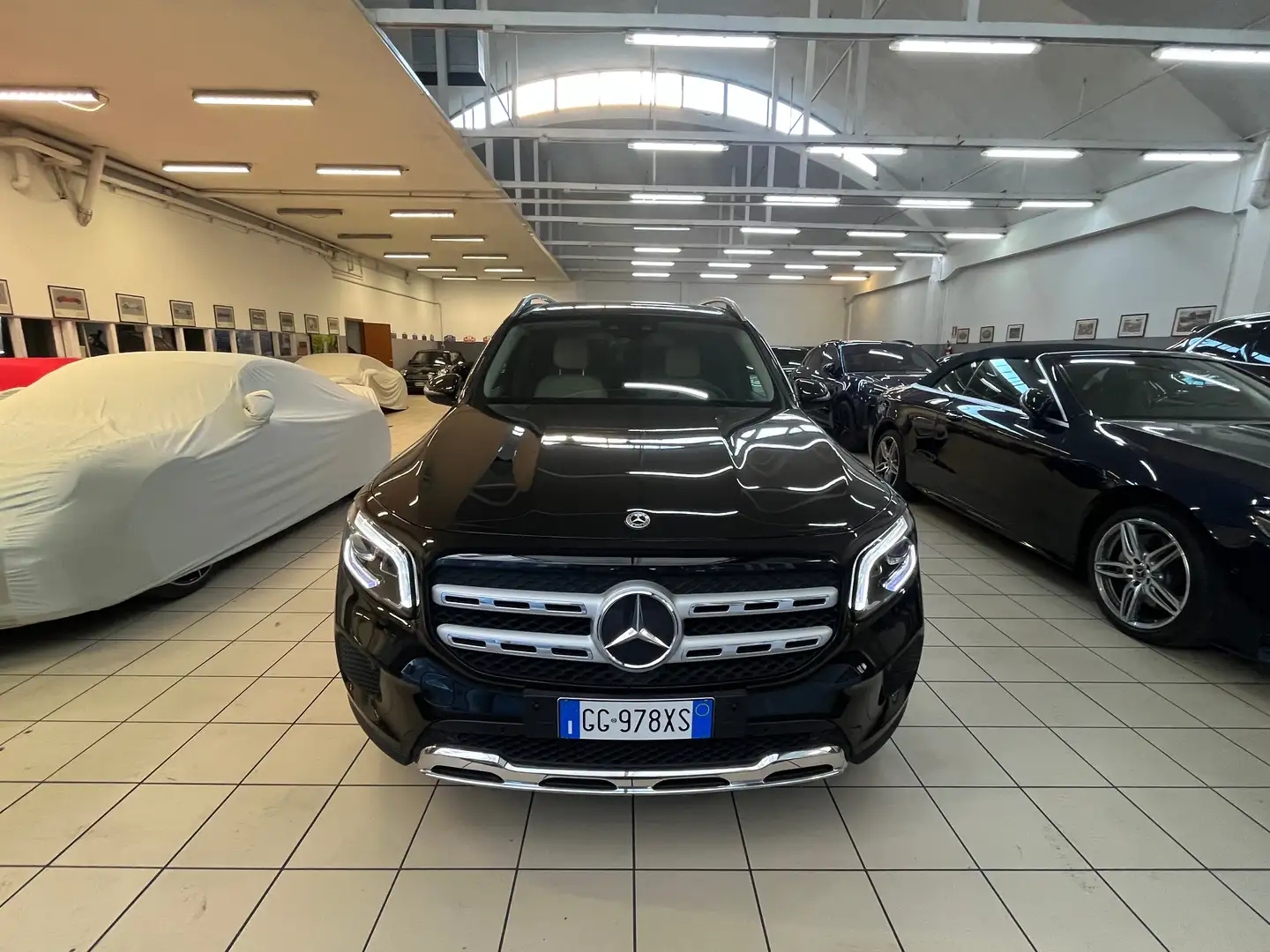 Mercedes-Benz GLB 250 SPORT PLUS AUTOMATICA Negru - 1