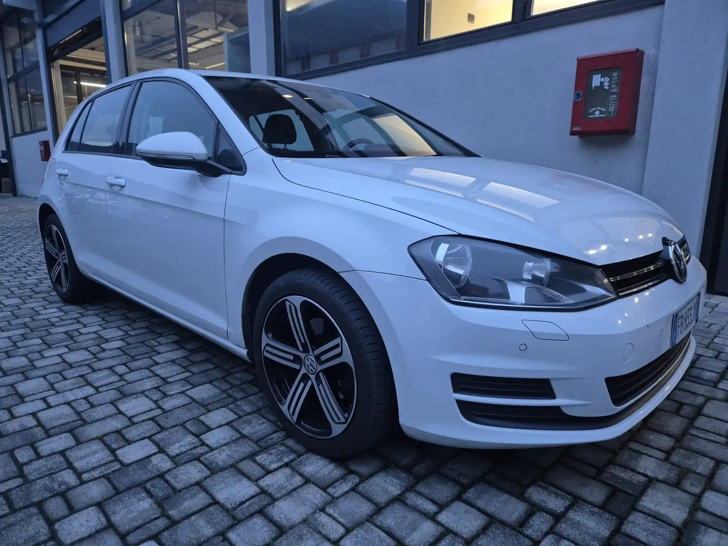 Volkswagen Golf Golf 5p 1.6 tdi (btdi) Comfortline 110cv Blanc - 1