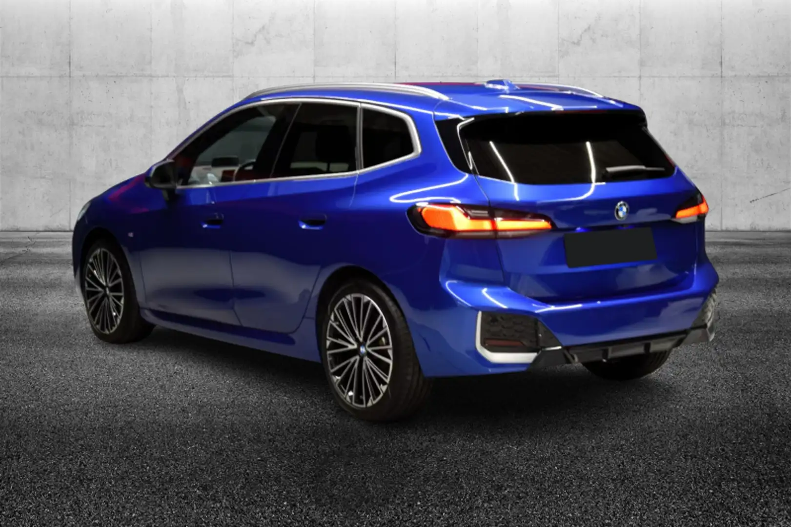 BMW 223 223d 48V xDrive Active Tourer Msport Bleu - 2