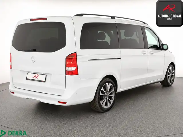 Mercedes-Benz V-Class view 5
